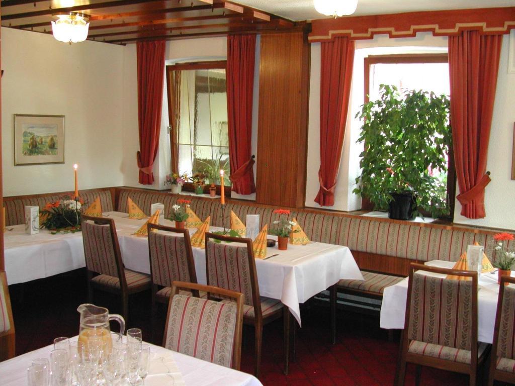 Giebelstadt 鲁茨法兰克客栈酒店 外观 照片